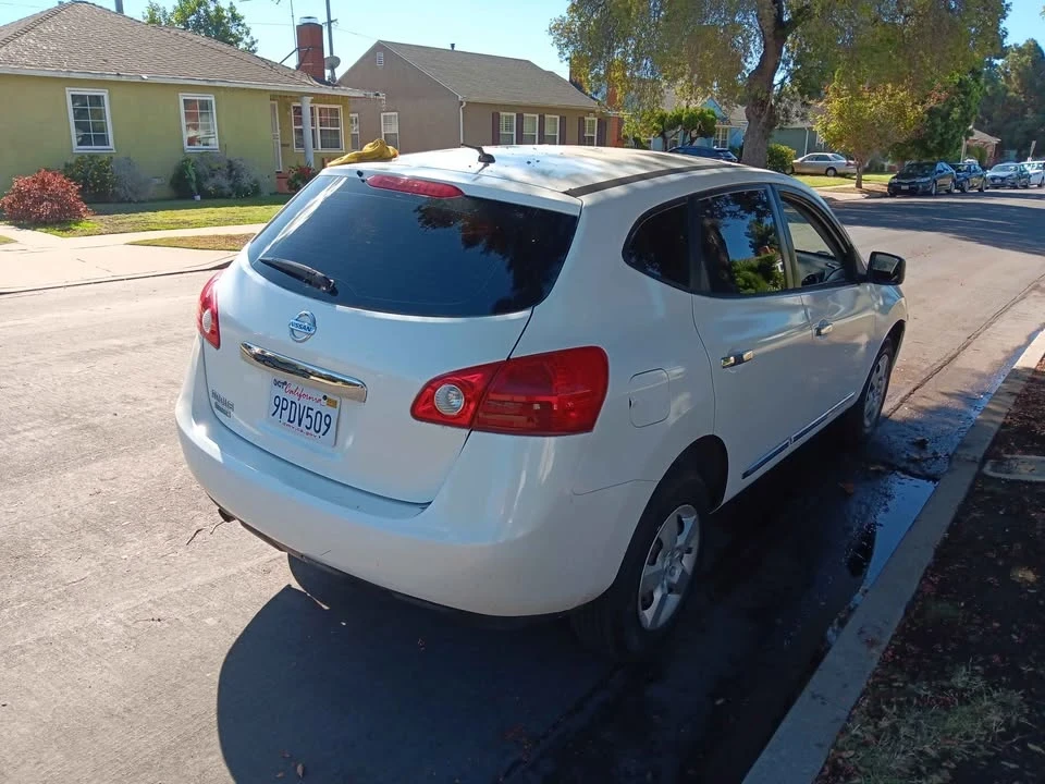 2014 Nissan Rogue - Image 6 of 10