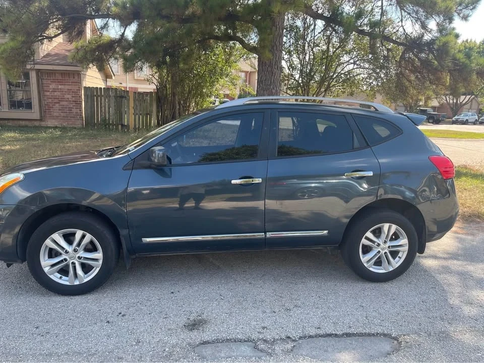 2014 Nissan Rogue - Image 4 of 16