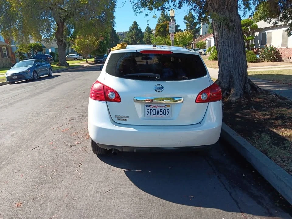 2014 Nissan Rogue - Image 5 of 10