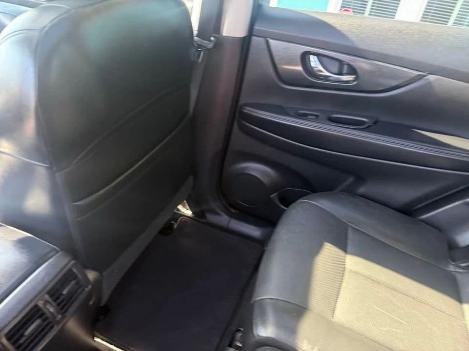 2014 Nissan Rogue - Image 14 of 19