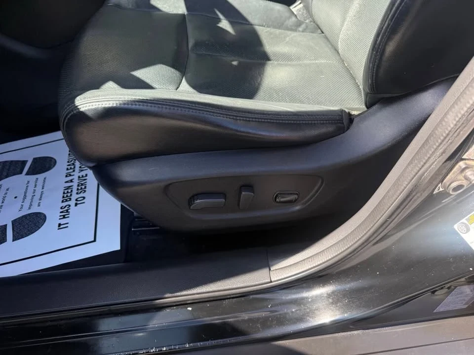 2014 Nissan Rogue - Image 18 of 19