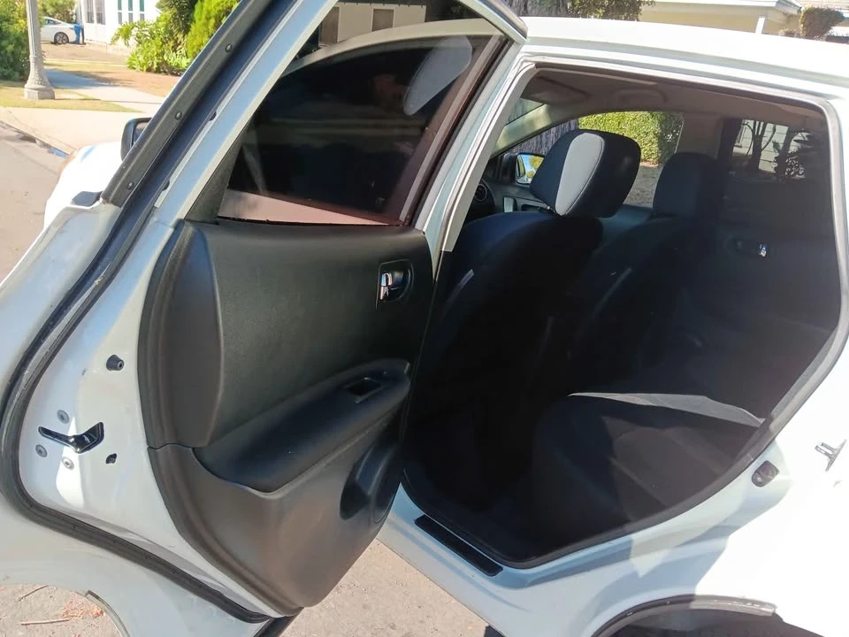 2014 Nissan Rogue - Image 8 of 10
