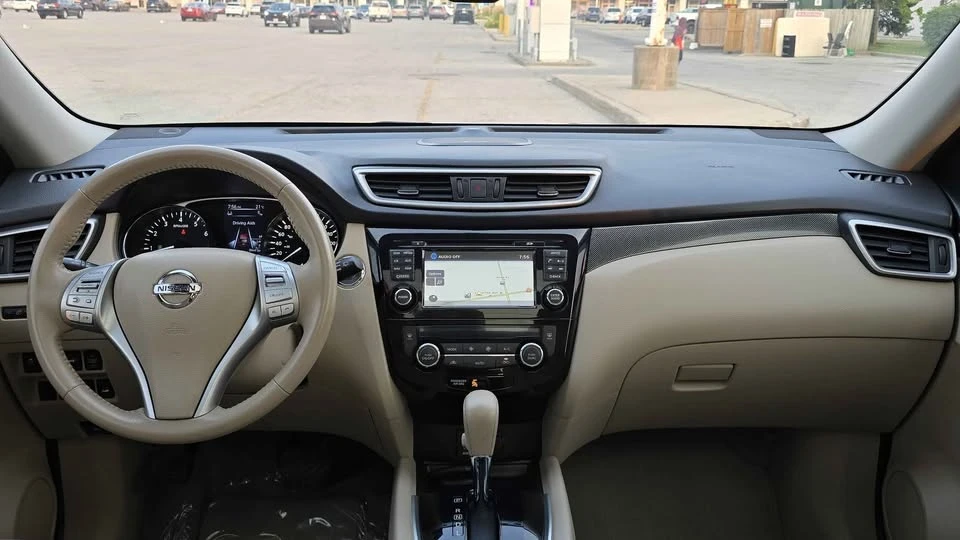 2014 Nissan Rogue - Image 11 of 19