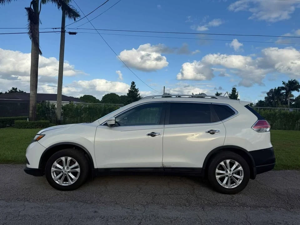2014 Nissan Rogue - Image 7 of 8