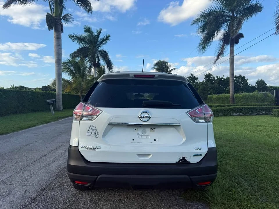 2014 Nissan Rogue - Image 8 of 8