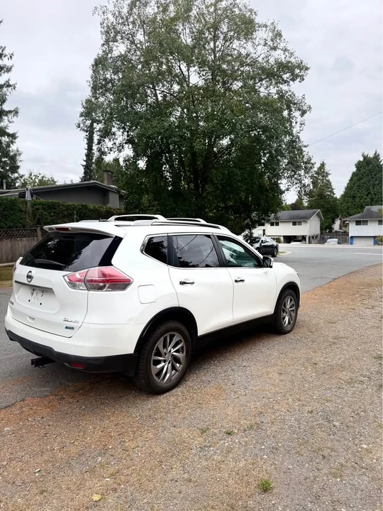 2014 Nissan Rogue - Image 3 of 16