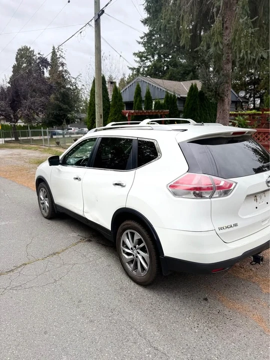 2014 Nissan Rogue - Image 6 of 16