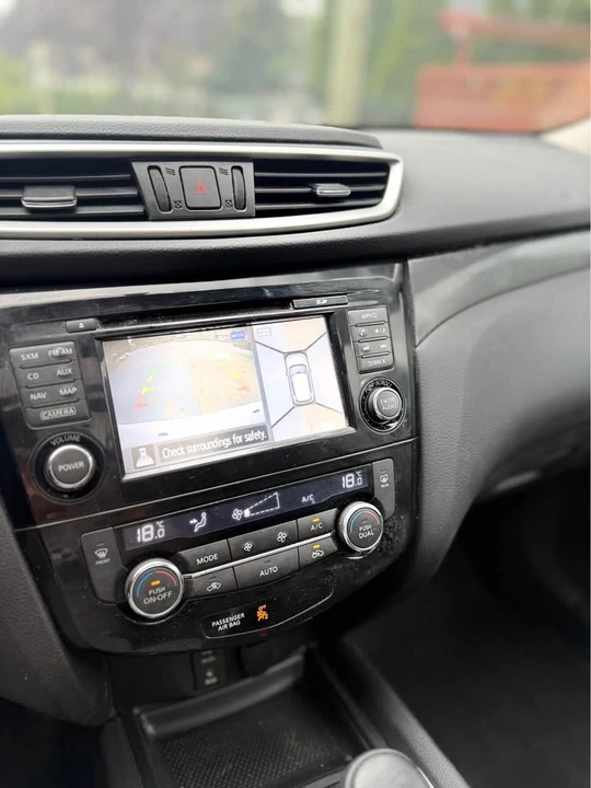 2014 Nissan Rogue - Image 15 of 16