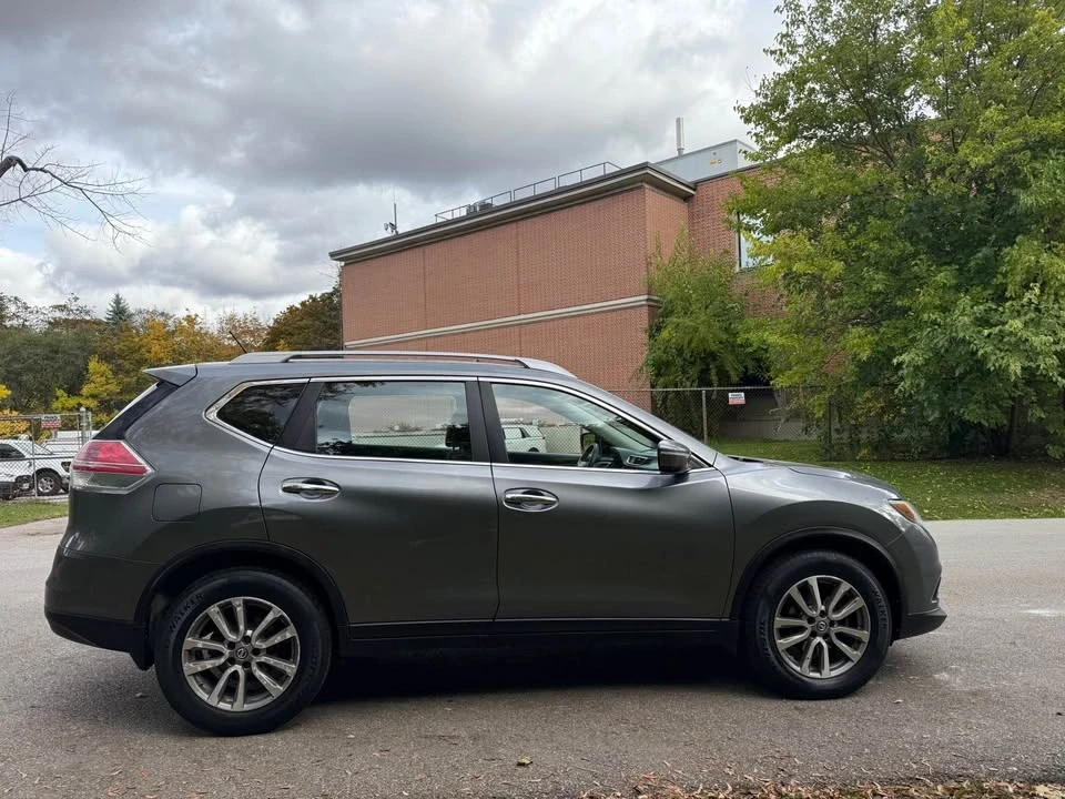 2014 Nissan Rogue - Image 6 of 9