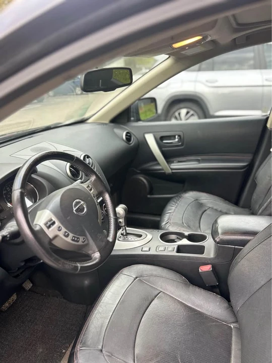 2014 Nissan Rogue - Image 6 of 8