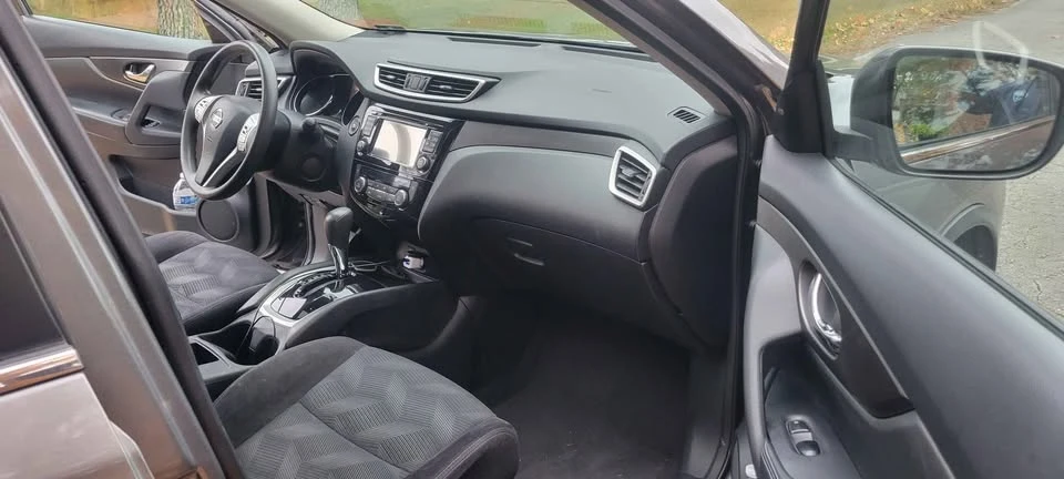 2014 Nissan Rogue - Image 6 of 14