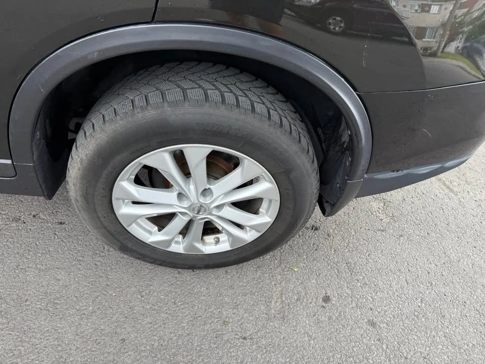2014 Nissan Rogue - Image 10 of 12