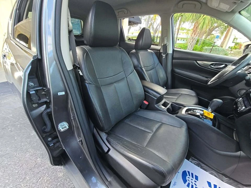 2014 Nissan Rogue - Image 5 of 10