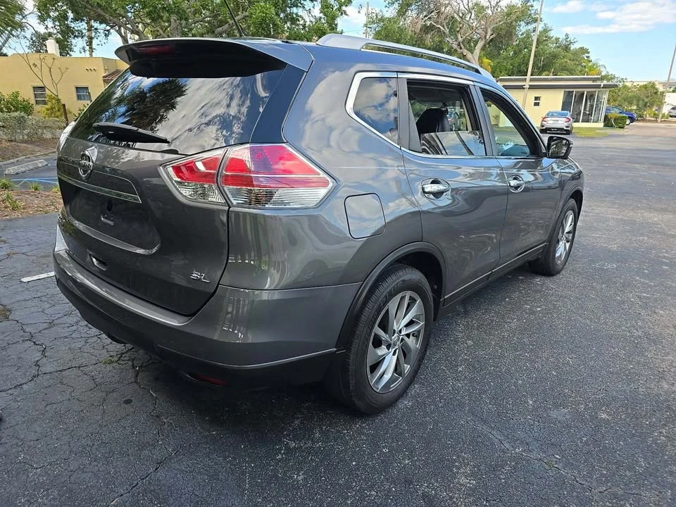2014 Nissan Rogue - Image 4 of 10
