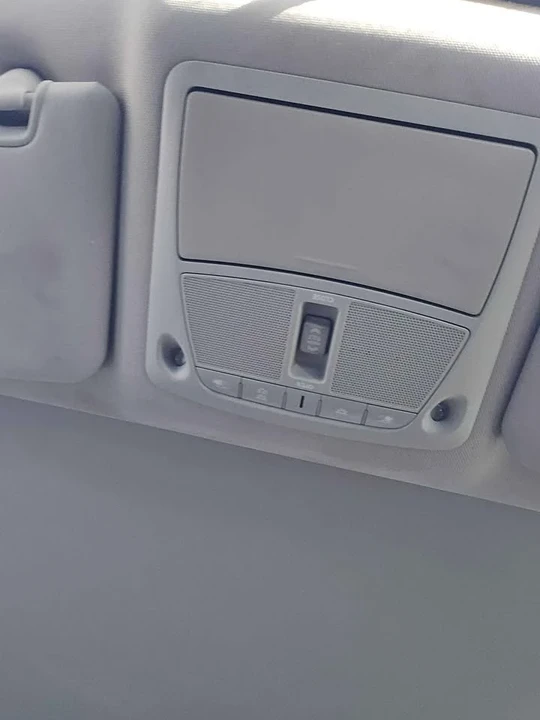 2014 Nissan Rogue - Image 16 of 19