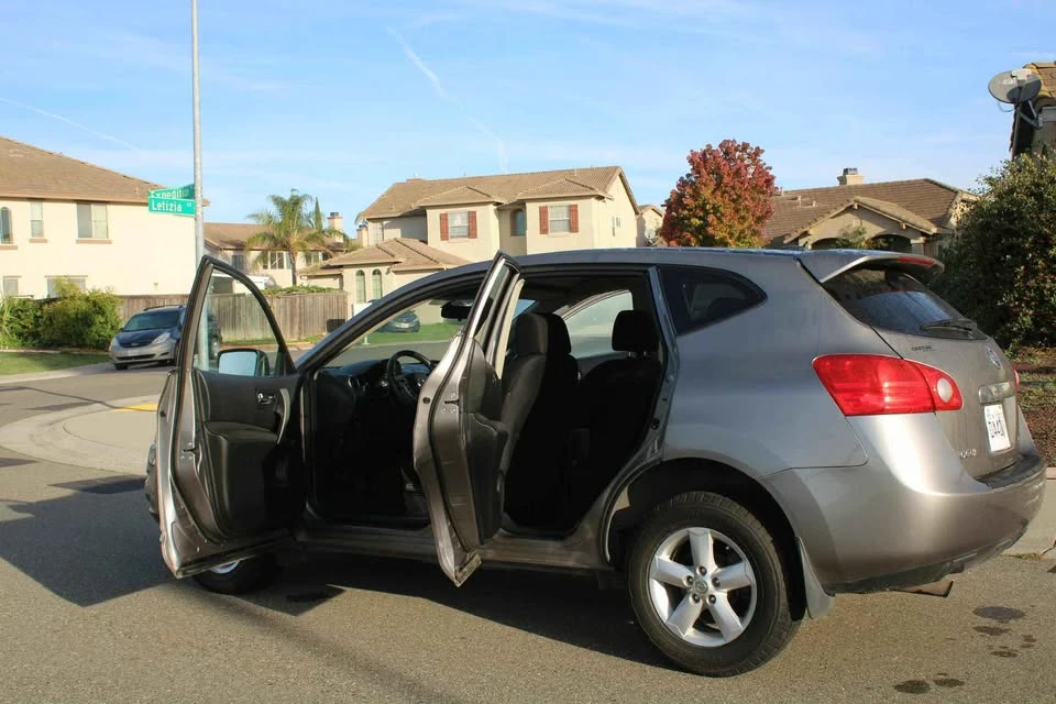 2014 Nissan Rogue - Image 5 of 16