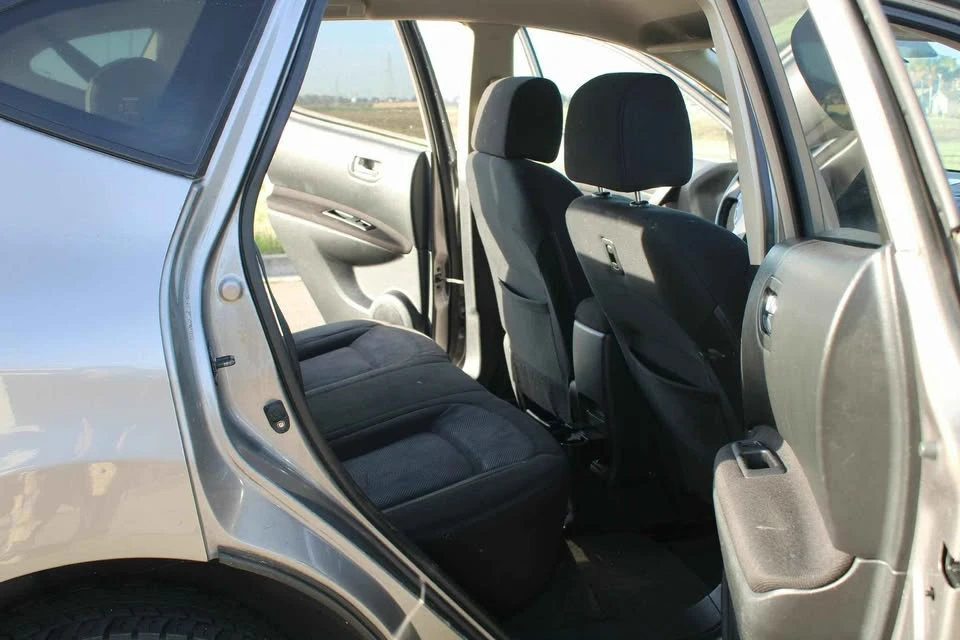 2014 Nissan Rogue - Image 14 of 16