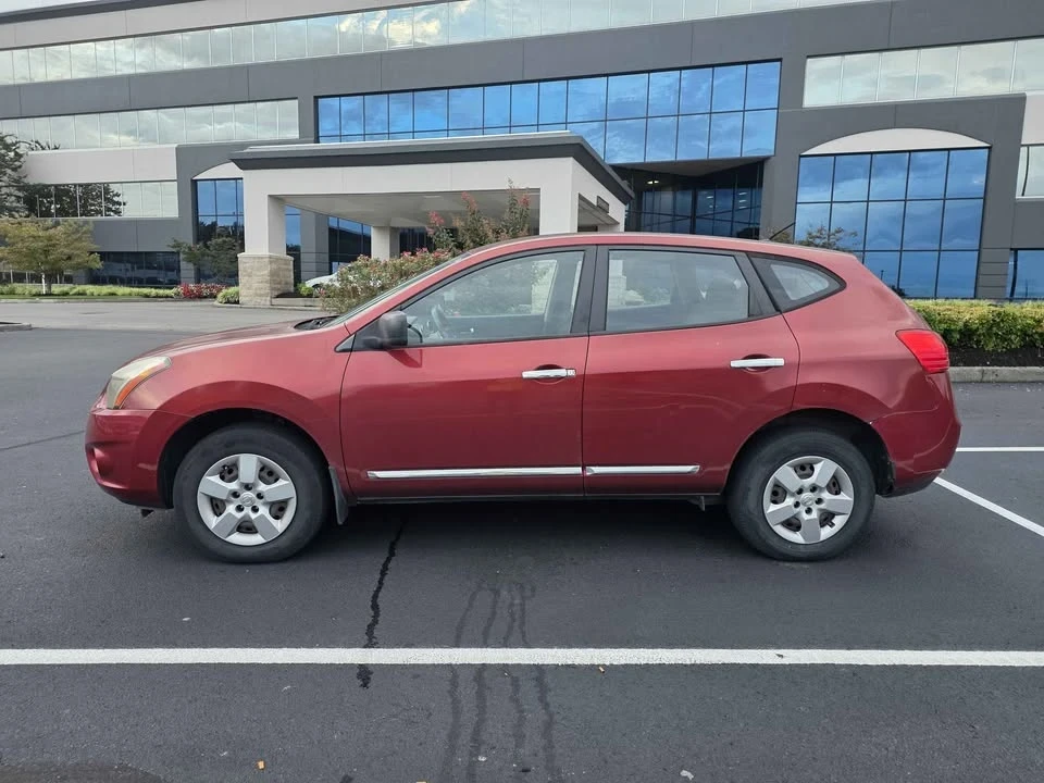 2014 Nissan Rogue - Image 3 of 7