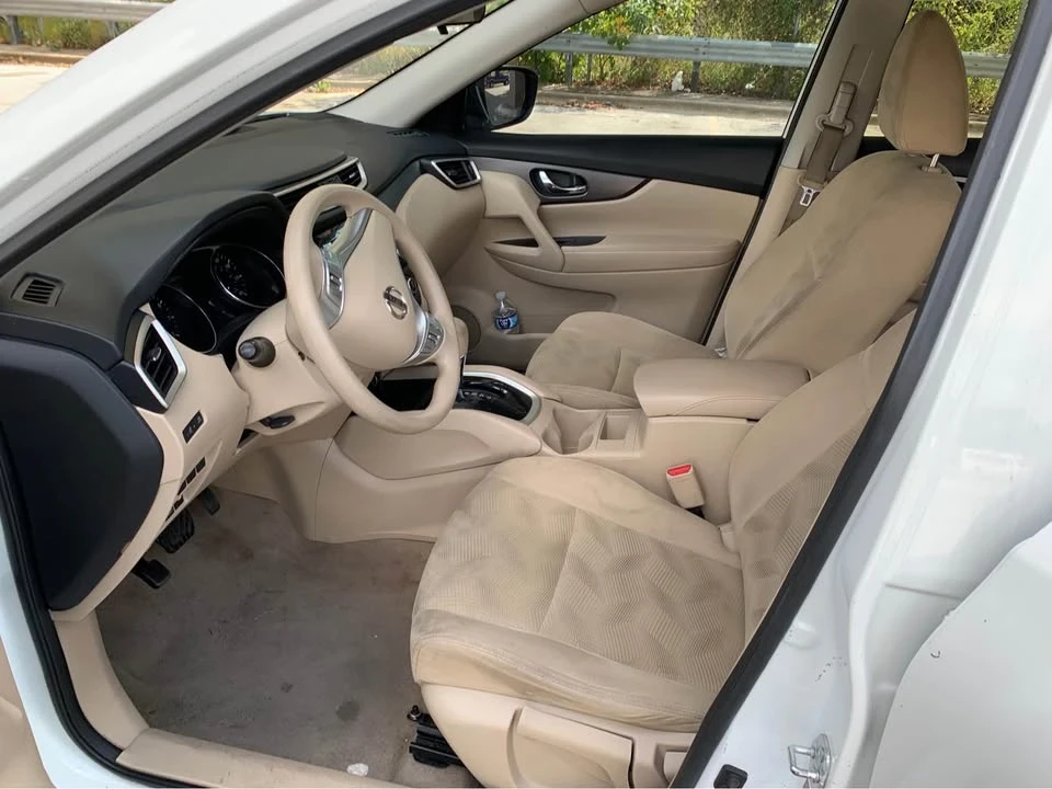 2014 Nissan Rogue - Image 15 of 17