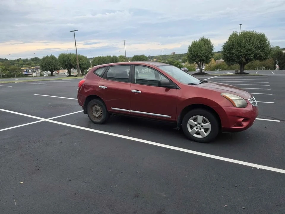 2014 Nissan Rogue - Image 4 of 7