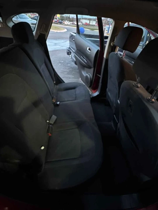 2014 Nissan Rogue - Image 6 of 7