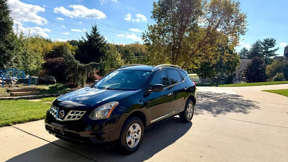 2014 Nissan Rogue - Image 2 of 8