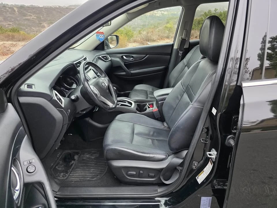 2014 Nissan Rogue - Image 10 of 19
