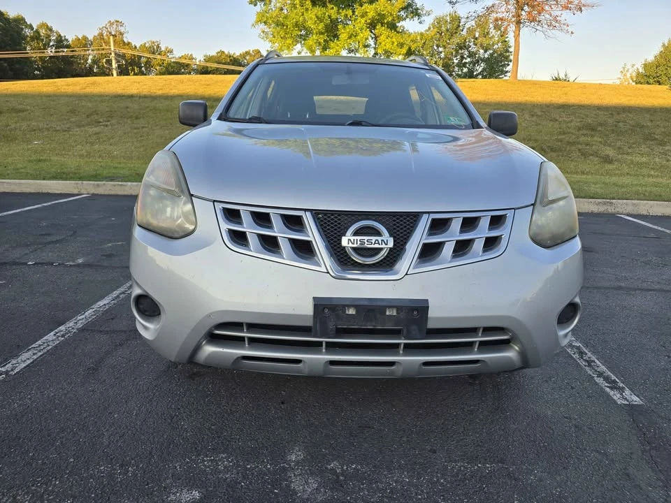 2014 Nissan Rogue - Image 8 of 13