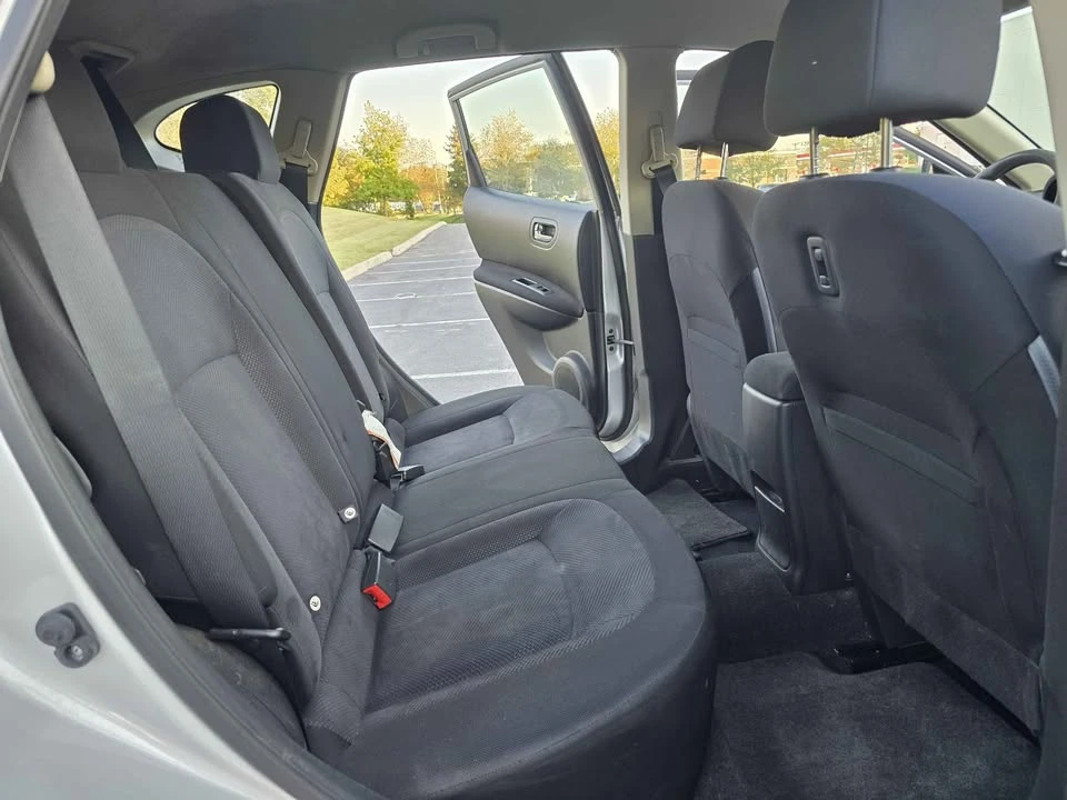 2014 Nissan Rogue - Image 10 of 13