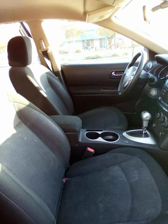 2014 Nissan Rogue - Image 10 of 13