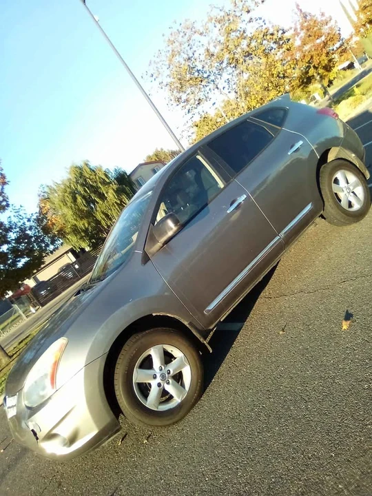 2014 Nissan Rogue - Image 3 of 13