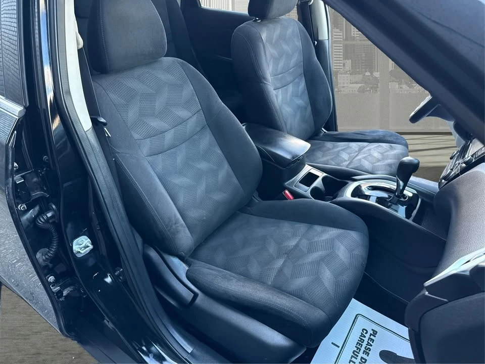 2014 Nissan Rogue - Image 19 of 20