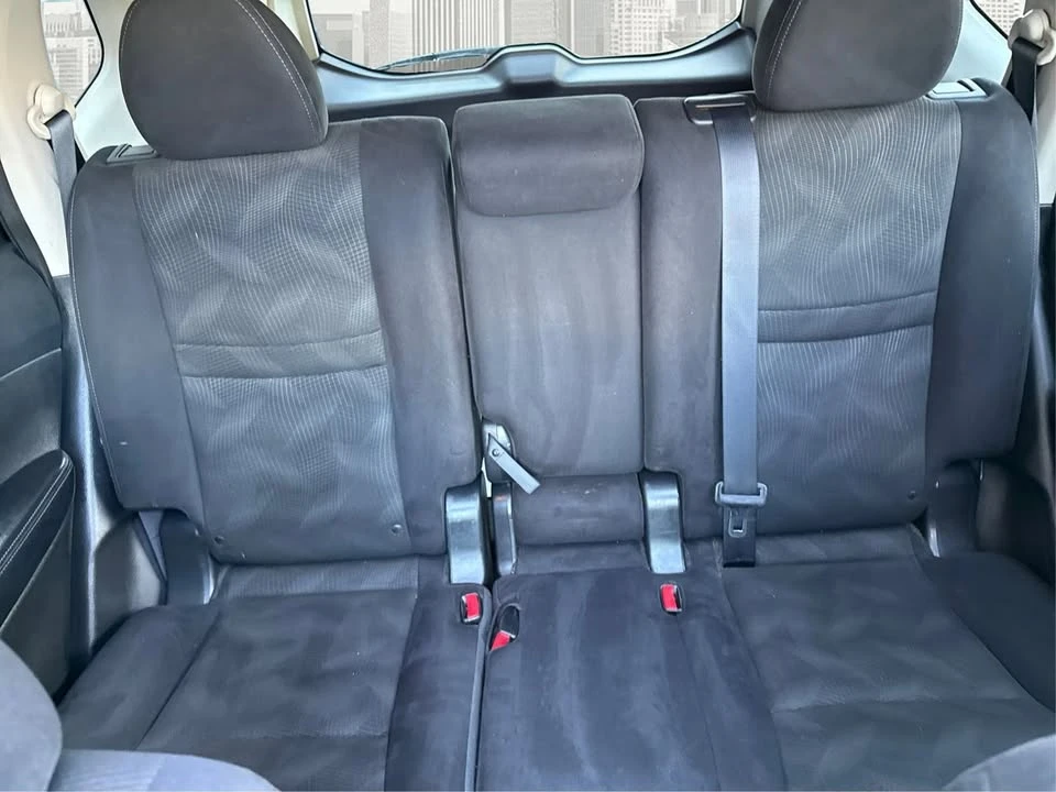 2014 Nissan Rogue - Image 15 of 20
