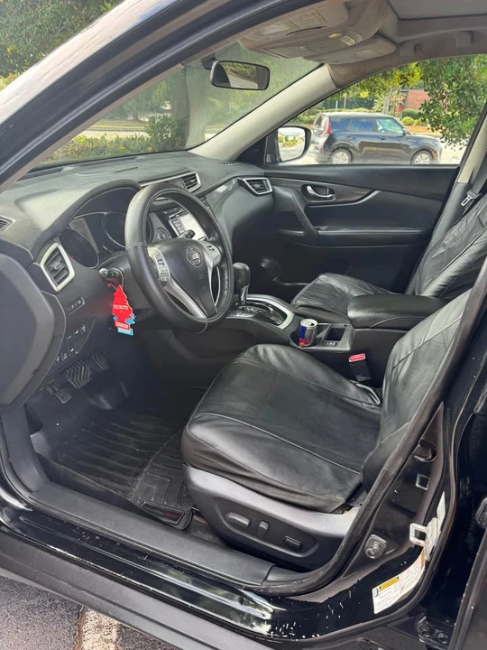 2014 Nissan Rogue - Image 14 of 17