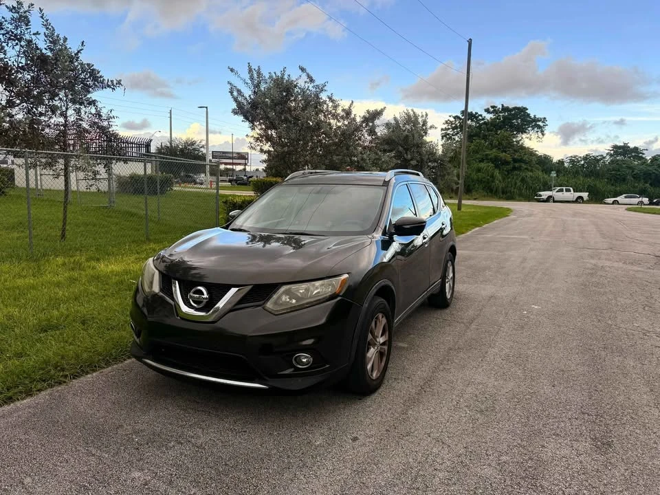 2014 Nissan Rogue - Image 3 of 9