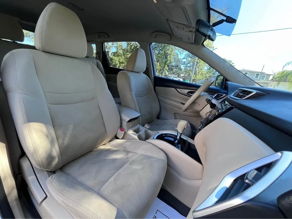 2014 Nissan Rogue - Image 10 of 18