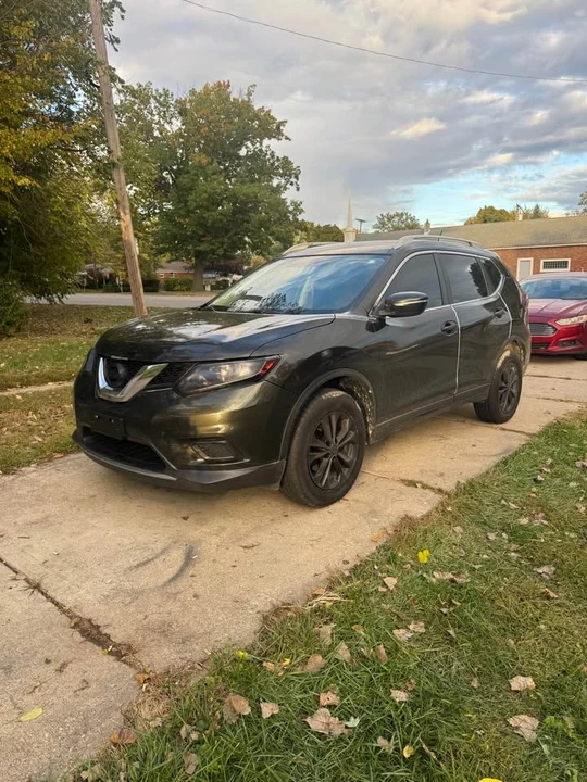 2014 Nissan Rogue - Image 2 of 12