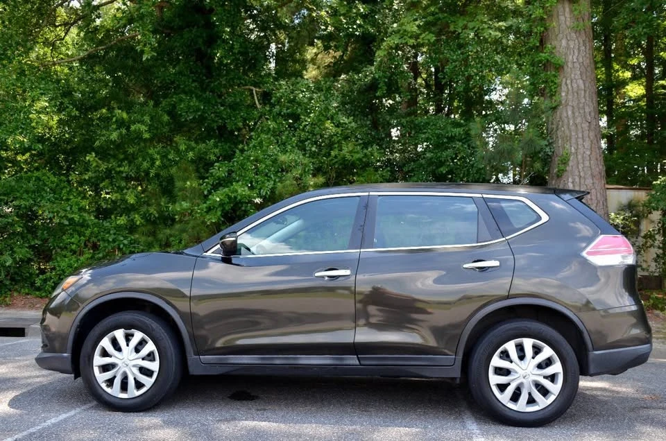 2014 Nissan Rogue - Image 6 of 16