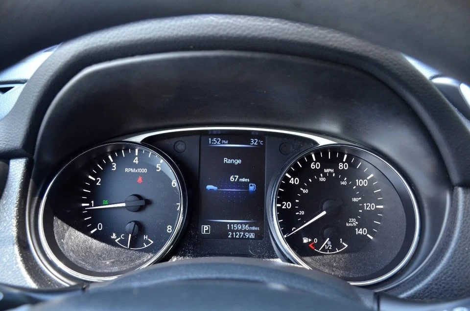 2014 Nissan Rogue - Image 13 of 16