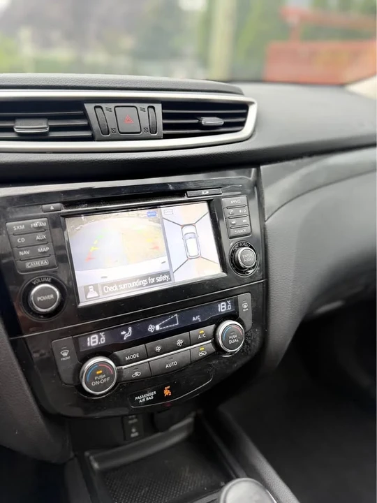 2014 Nissan Rogue - Image 13 of 18