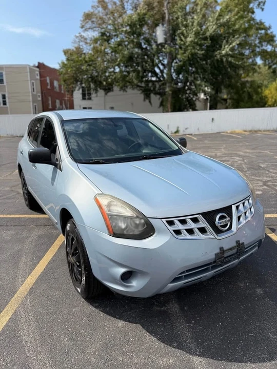 2014 Nissan Rogue - Image 2 of 14
