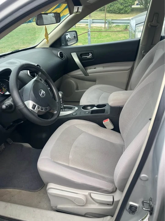 2014 Nissan Rogue - Image 5 of 6