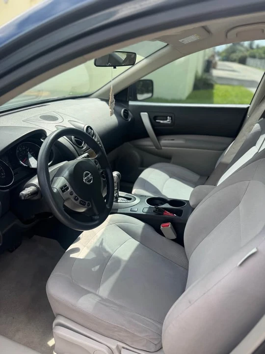 2014 Nissan Rogue - Image 10 of 16