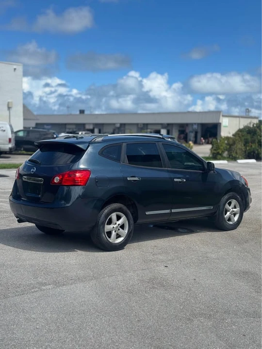 2014 Nissan Rogue - Image 6 of 16