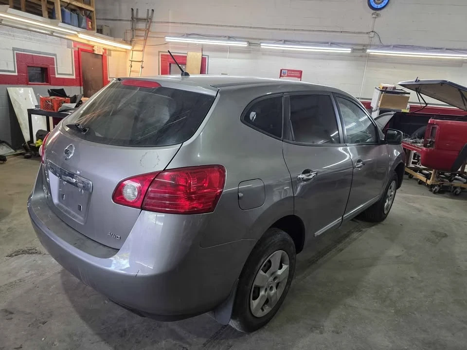 2014 Nissan Rogue - Image 2 of 5