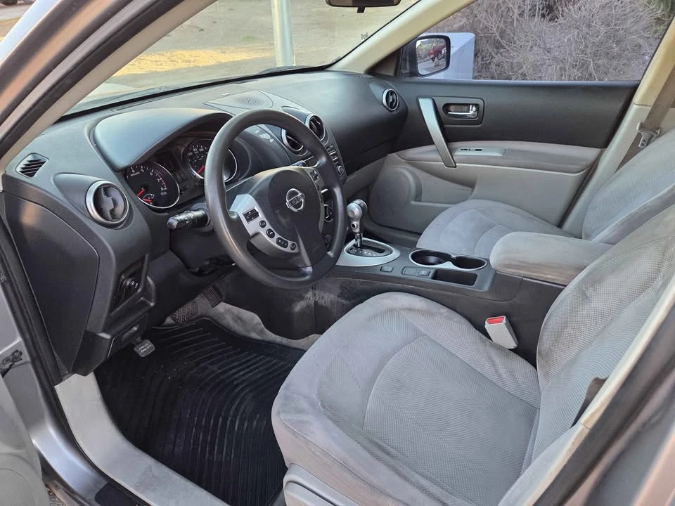 2014 Nissan Rogue - Image 8 of 9