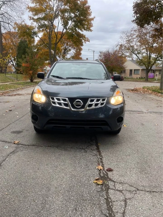 2014 Nissan Rogue - Image 2 of 9