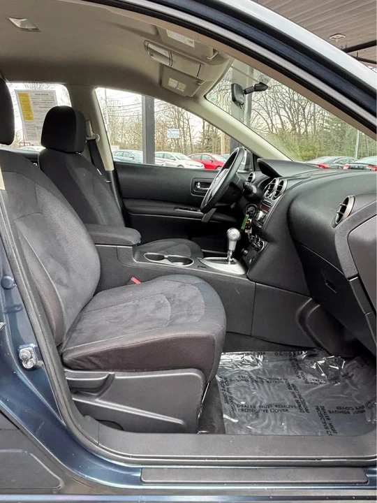 2014 Nissan Rogue - Image 10 of 16