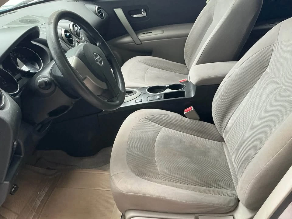 2014 Nissan Rogue - Image 8 of 13