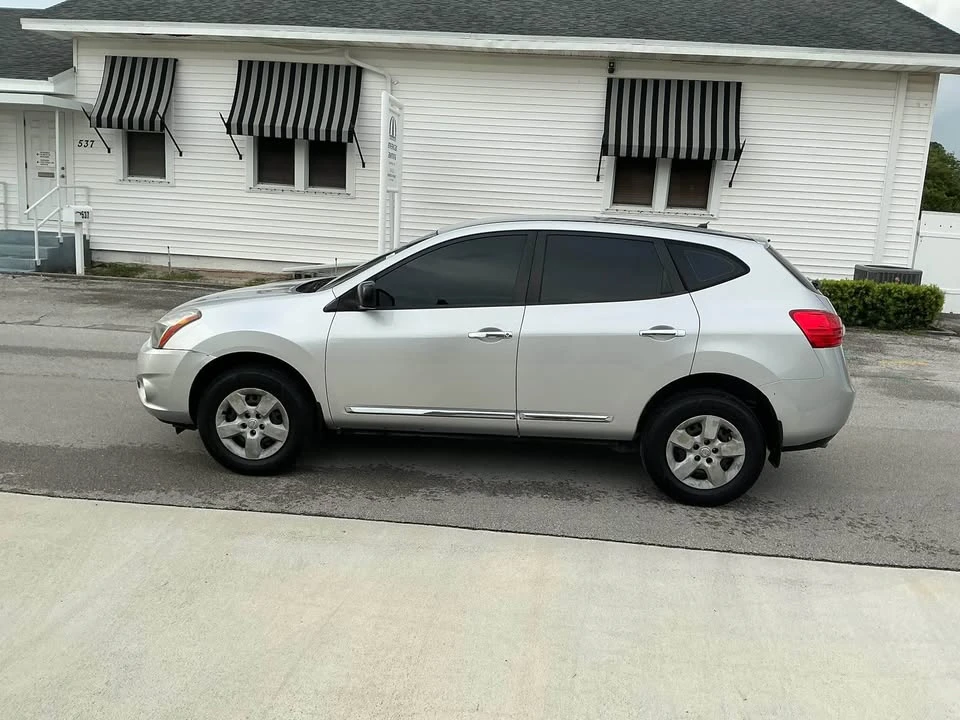 2014 Nissan Rogue - Image 6 of 13